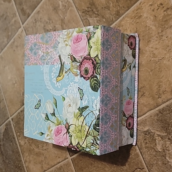 Pretty cardboard box - Picture 4 of 11